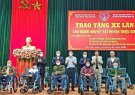 Hội Bảo trợ Người khuyết tật và trẻ mồ côi tỉnh Thanh Hóa, trao tặng 30 xe lăn cho người khuyết tật trên địa bàn huyện