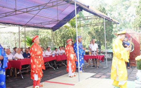 Lễ Dâng hương, Kỷ niệm 595 năm ngày phong hầu Lam Sơn khai quốc công thần Tả xa kỵ Đại tướng quân Lê Lôi