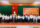 Hội Khuyến học huyện trao học bổng cho học sinh đạt thành tích cao trong năm học 2023 - 2024.