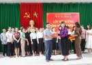 Bế giảng lớp bồi dưỡng Đảng viên mới khóa 69 của Đảng bộ huyện.