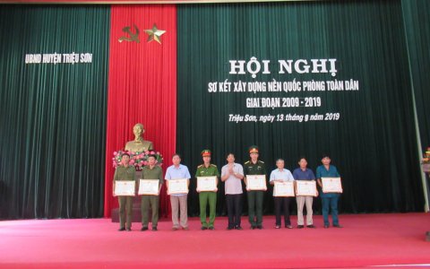 Huyện Triệu Sơn tổ chức Hội nghị sơ kết 10 năm xây dựng nền quốc phòng toàn dân