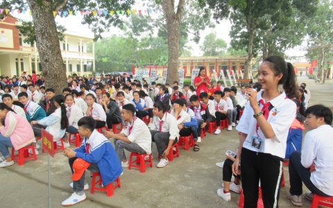 Trường THCS Vân Sơn tổ chức Chương trình ngoại khóa giáo dục kỹ năng sống với chủ đề giáo dục pháp luật cho học sinh