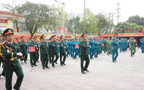 Lực lượng vũ trang huyện Triệu Sơn tổ chức lễ ra quân huấn luyện năm 2025