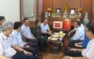 Phó Bí thư Tỉnh ủy Trịnh Tuấn Sinh thăm, tặng quà cho các đối tượng  trực tiếp tham gia chiến dịch Điện Biên Phủ, tại huyện Triệu Sơn