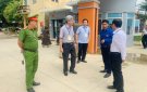 Đồng chí PCT UBND huyện Lê Quang Trung, kiểm tra công tác chuẩn bị kỳ thi tốt nghiệp THPT năm 2024