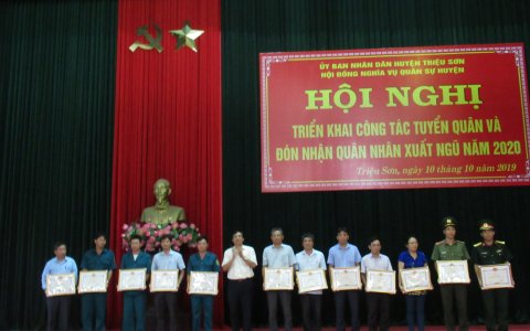 UBND, HĐNVQS huyện Triệu Sơn tổ chức Hội nghị Tổng kết công tác tuyển quân, đón nhận quân nhân xuất ngũ năm 2019