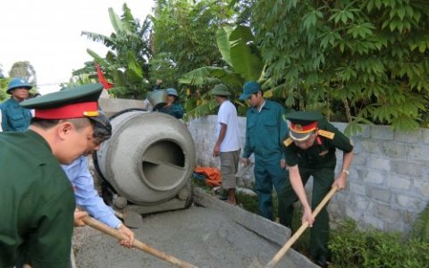 Ban chỉ huy Quân sự huyện Triệu Sơn với phong trào “Cả nước chung sức xây dựng nông thôn mới”.