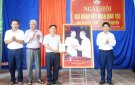 Đồng chí Trưởng Ban Dân Vận, Chủ tịch UB TTQ huyện Lê Tiến Dũng, dự ngày hội Đại đoàn kết tại thôn 1 xã Dân Quyền.