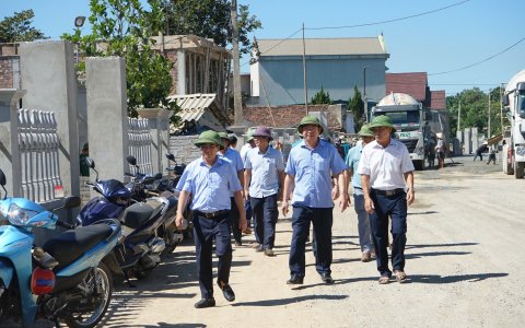 Bí thư Huyện ủy Lê Văn Tuấn thăm, kiểm tra tình hình các xã Đồng Thắng, Thọ Thế, Thọ Dân