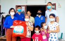 Đoàn Thanh niên Triệu Sơn thăm động viên, tặng quà cho các em thiếu nhi có hoàn cảnh khó khăn trên địa bàn huyện nhân dịp Tết Trung thu