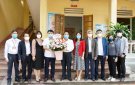 Các đồng chí lãnh đạo huyện chúc mừng, Trung tâm Chính trị huyện; Phòng GD-ĐT và các Trường học nhân ngày Nhà giáo Việt Nam 20/11/2021.