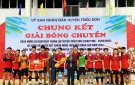 Bế mạc và trao giải chung kết giải bóng chuyền chào mừng 60 năm ngày thành lập huyện Triệu Sơn và công bố huyện đạt chuẩn Nông thôn mới nâng cao.