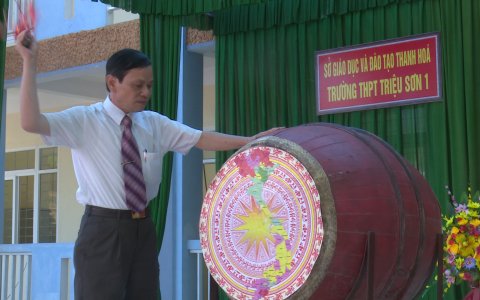 TRƯỜNG THPT TRIỆU SƠN 1 TỔ CHỨC KHAI GIẢNG NĂM HỌC MỚI 2018-2019