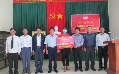 Các đồng chí lãnh đạo huyện dự ngày hội Đại đoàn kết tại các khu dân cư của xã Đồng Lợi, Thọ Sơn, Minh Sơn., Khuyến Nông.