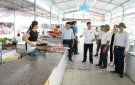 Thẩm định các tiêu chí duy trì xã an toàn thực phẩm tại xã Thái Hòa và xã Nông Trường.