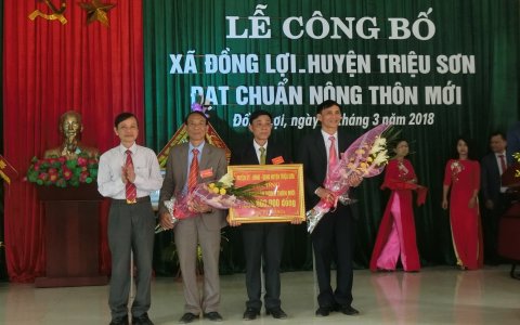 Lễ công bố xã Đồng Lợi đạt chuẩn nông thôn mới.