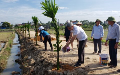 Các xã Khuyến Nông, Đồng Tiến đẩy mạnh các hoạt động hướng tới chào mừng kỷ niệm 60 năm ngày thành lập huyện.