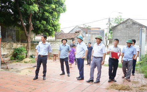 Đồng chí Phó Chủ tịch UBND huyện Lê Phú Quốc làm việc tại xã Thọ Phú về tiến độ xây dựng xã đạt tiêu chí NTM nâng cao.