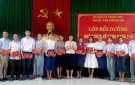 Trung tâm Chính trị huyện tổ chức bế giảng lớp bồi dưỡng kết nạp Đảng khóa 119 