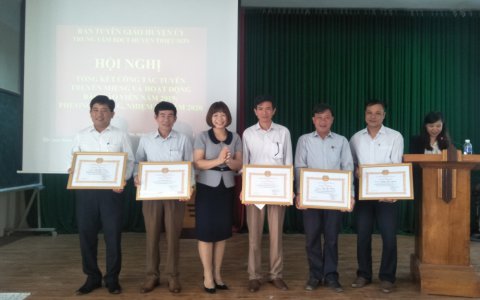 Hội nghị báo cáo viên định kỳ và tổng kết hoạt động báo cáo viên, tuyên truyền miệng năm 2019