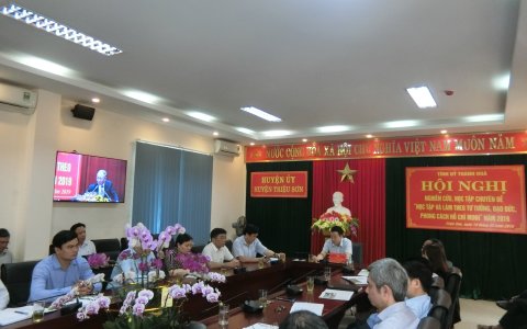 Huyện ủy Triệu Sơn đẩy mạnh thực hiện Chỉ thị số 05-CT/TW của Bộ Chính trị gắn với tự phê bình và phê bình