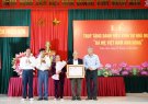 Lễ truy tặng danh hiệu vinh dự Nhà nước “Bà Mẹ Việt Nam anh hùng” cho mẹ Lê Thị Lĩnh, ở xã Vân Sơn